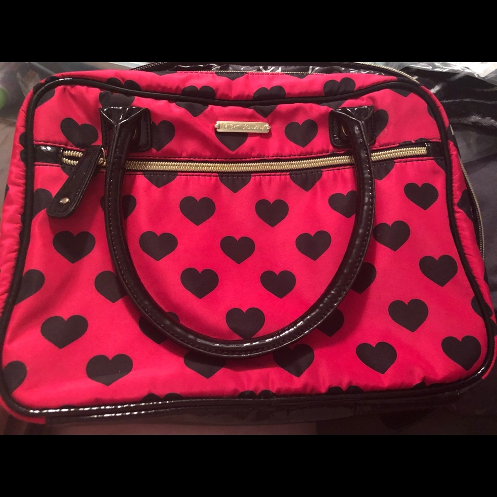 Betsey Johnson Toiletry Bag